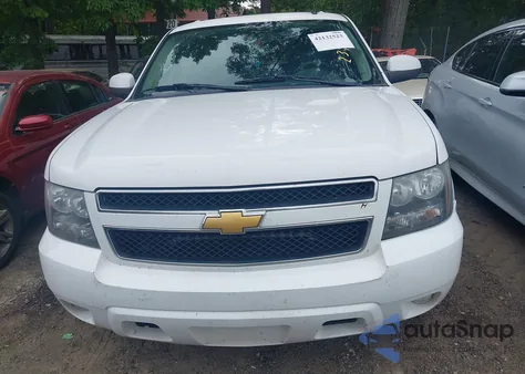 2013 Chevrolet Suburban 1500 Lt z USA, uszkodzony, nr VIN 1GNSCJE02DR239766